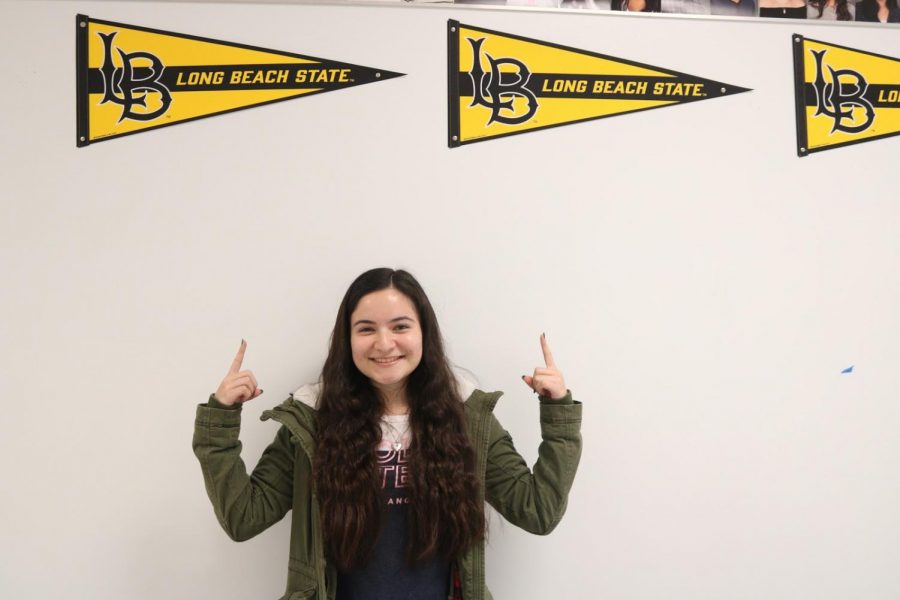 Senior Adriana Quintero applied to many schools across California and Oregon, she did not expect to get into CSULB because her major is severely impacted.  “When I saw that I got into Long Beach, I wanted to cry because the school is so hard to get into for any form of Biology,” Quintero said.  “I have wanted to major in Marine Biology since sophomore year and I was so happy that they accepted me.”  