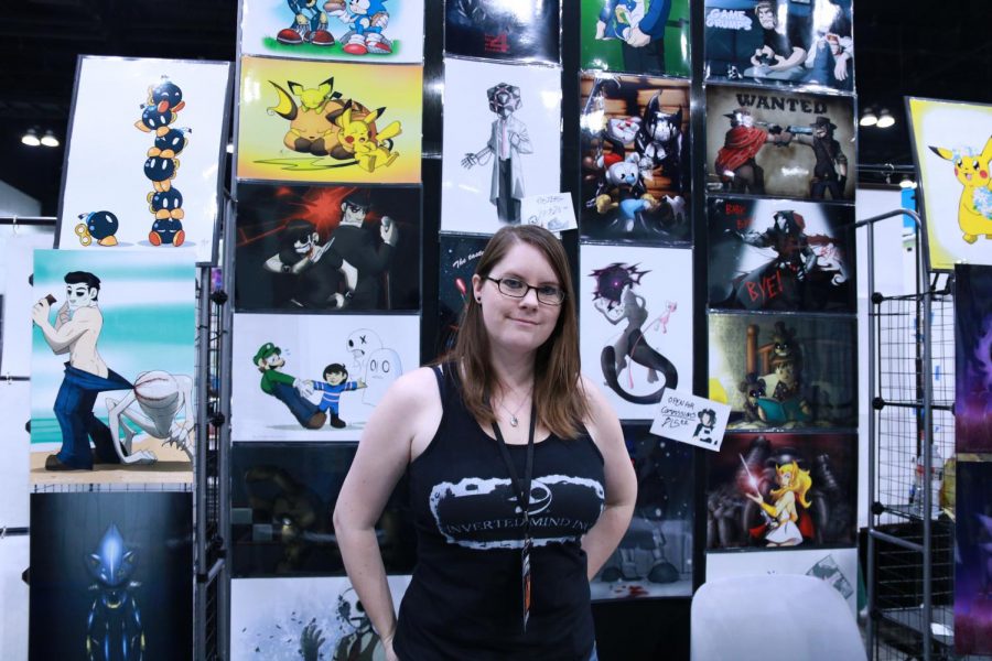 As a wife and mother of three Melissa King still finds time to go to conventions, in Los Angeles and Salt Lake City, to sell her art. “The folks who stand out to me the most are the ones who stop to look at the artwork.” King continued, “Their smiles and compliments helps me know that they do like what they see.”
